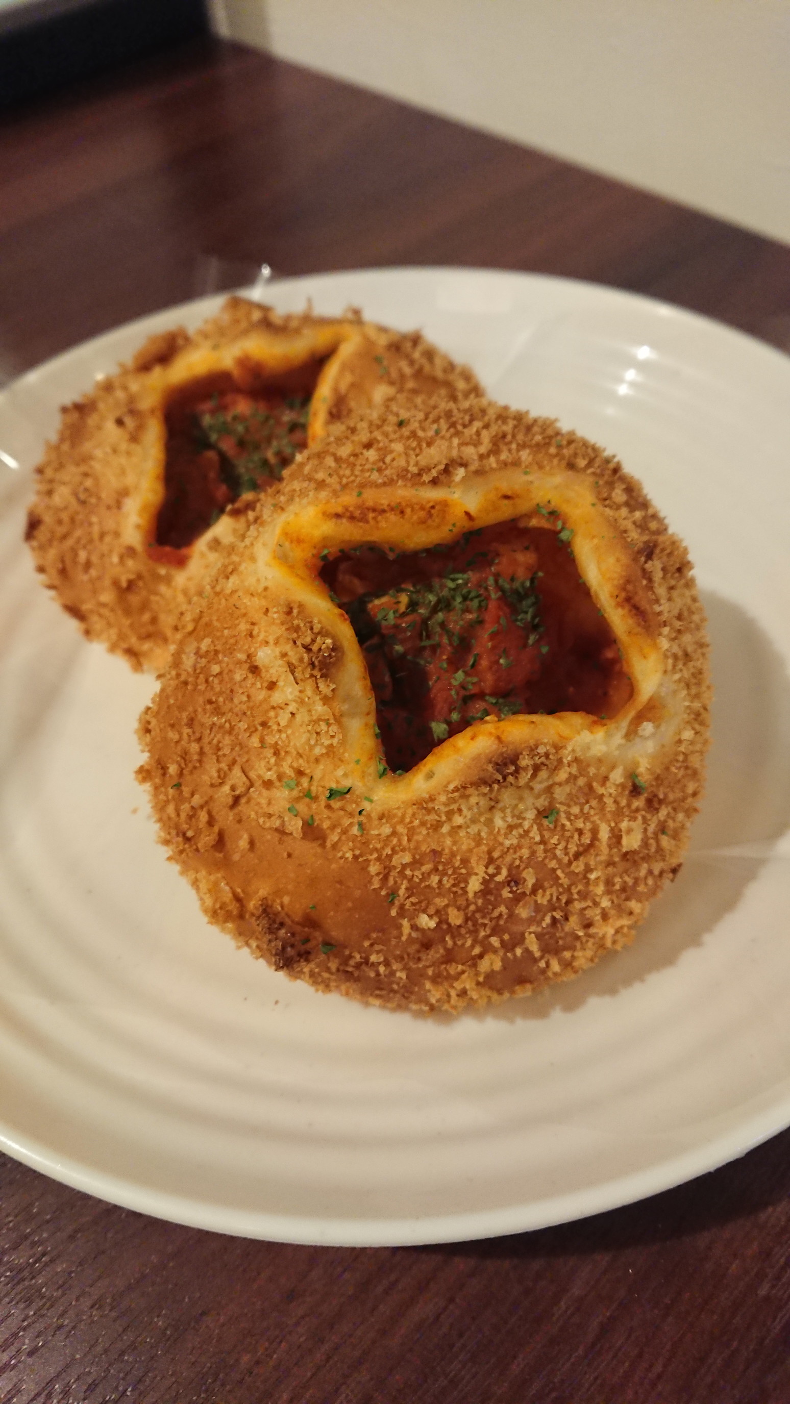 西紅柿雞肉咖哩麵包