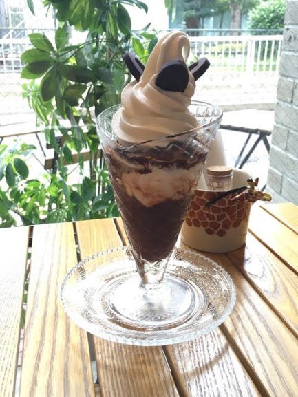 清一色巧克力 VALRHONA熔岩巧克力&雪酪&冰淇淋 (固定食谱)
