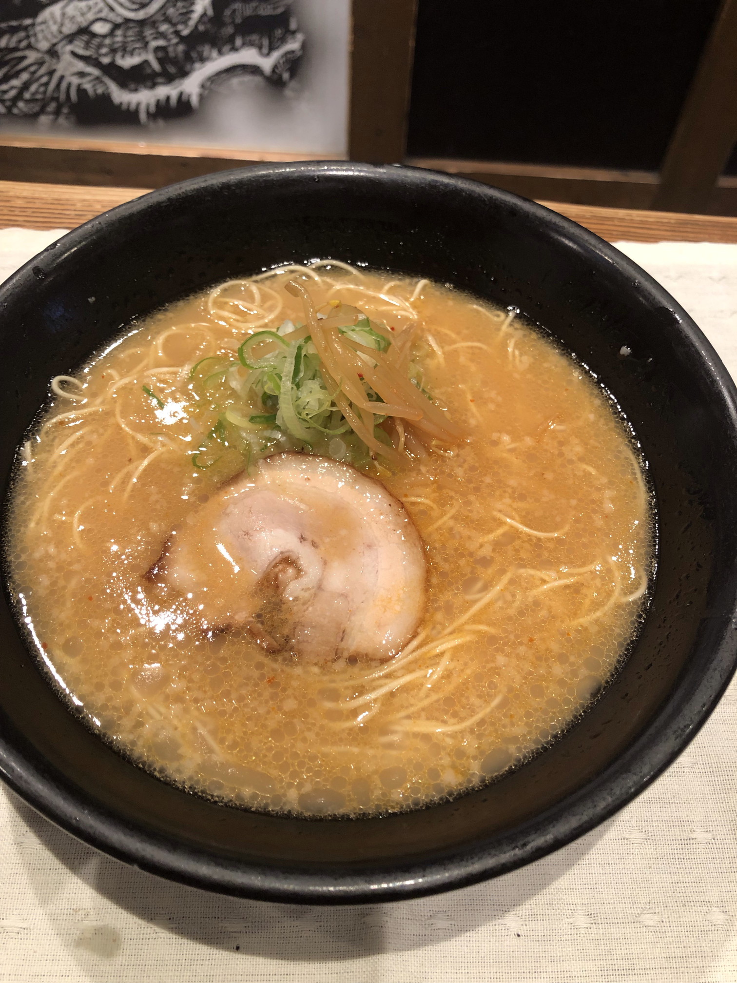 濃味味增猪骨拉麵